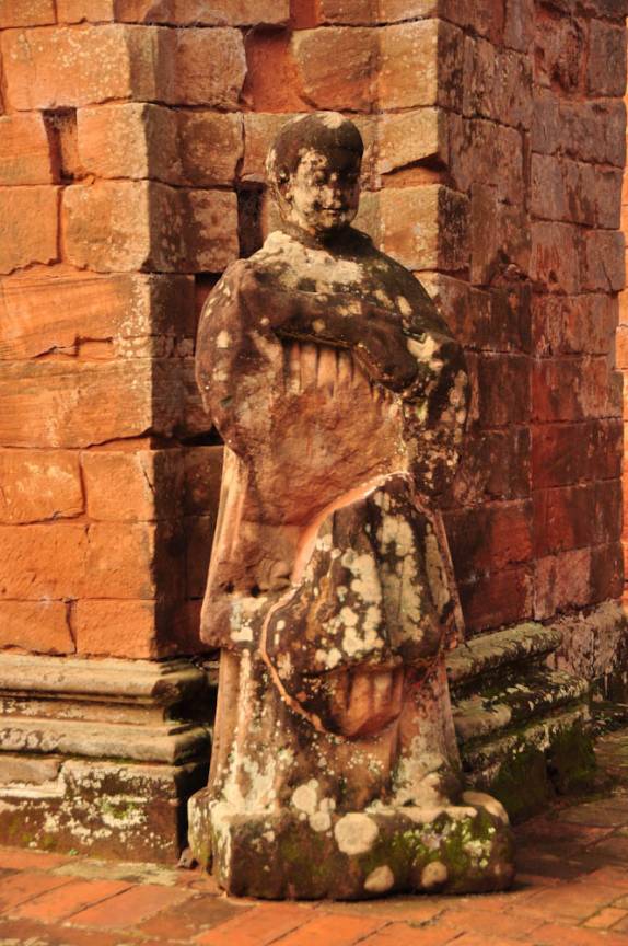 Ruínas da igreja maior da Missão de Trinidad, no sul do Paraguai